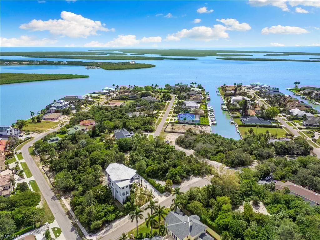 1130 Caxambas Dr, Marco Island, FL 34145-13