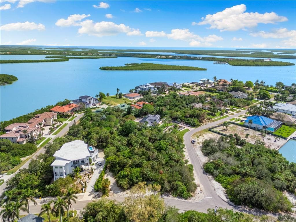1130 Caxambas Dr, Marco Island, FL 34145-1