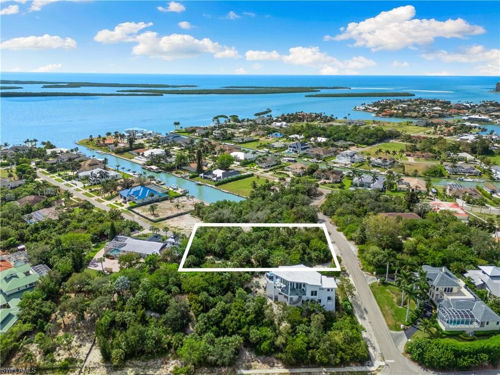 1130 Caxambas Dr, Marco Island, FL 34145-7