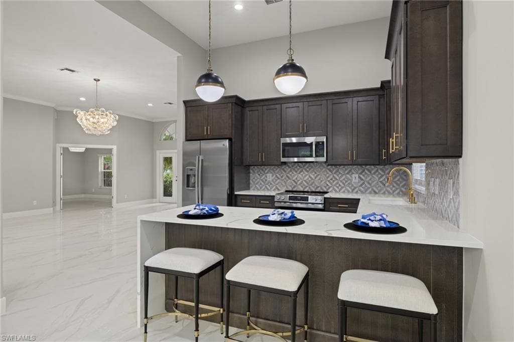 7501 San Miguel Way, Naples, FL 34109-2