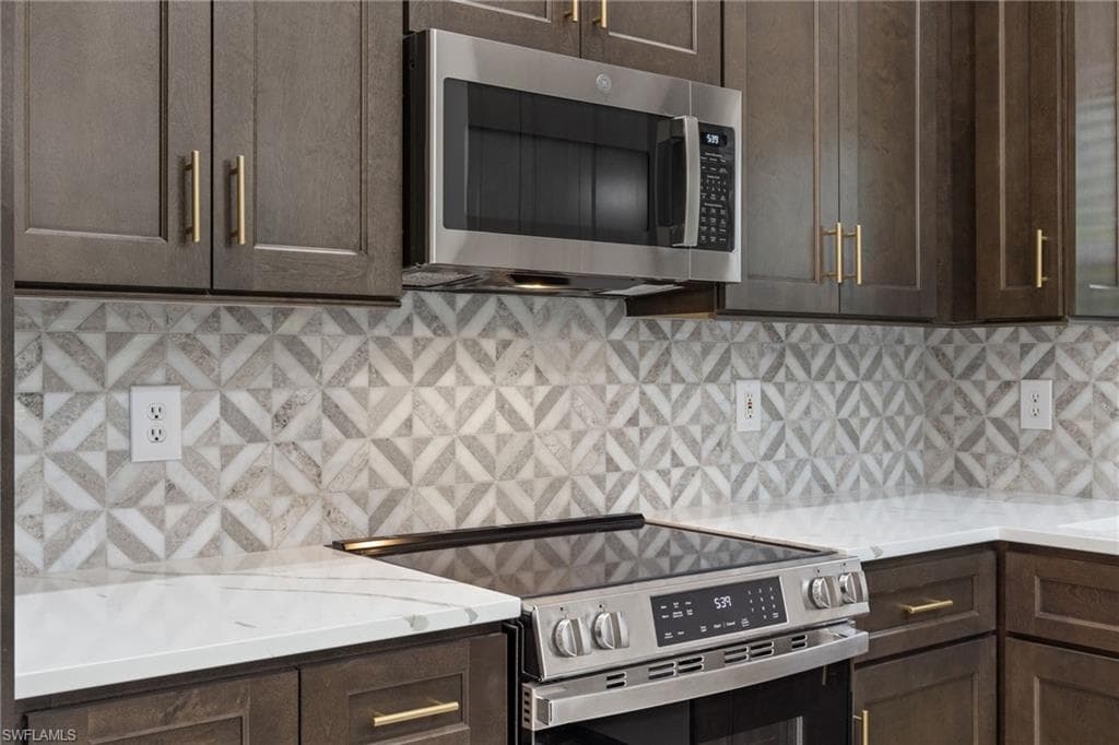 7501 San Miguel Way, Naples, FL 34109-5