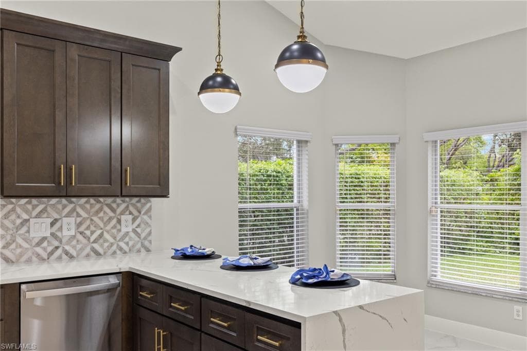 7501 San Miguel Way, Naples, FL 34109-6