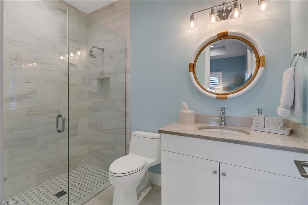 1300 Cobia Ct, Naples, FL 34102-24