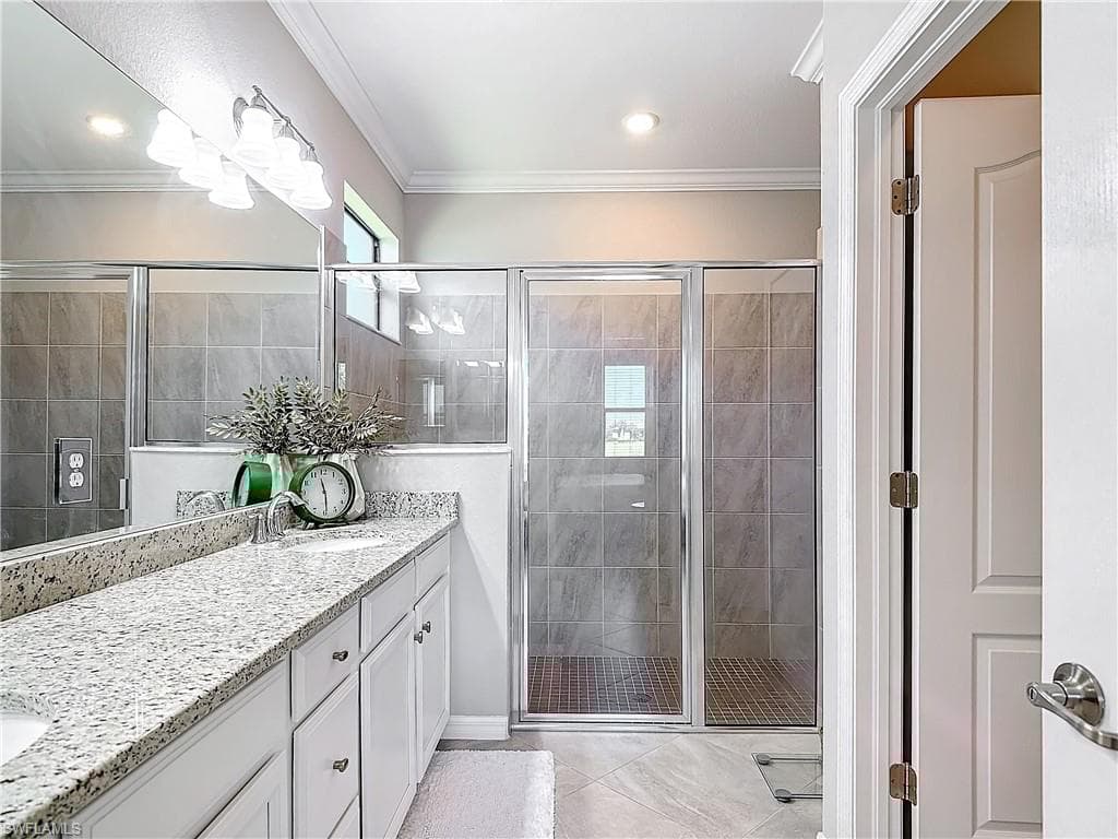 19758 The Place Blvd, Estero, FL 33928-33