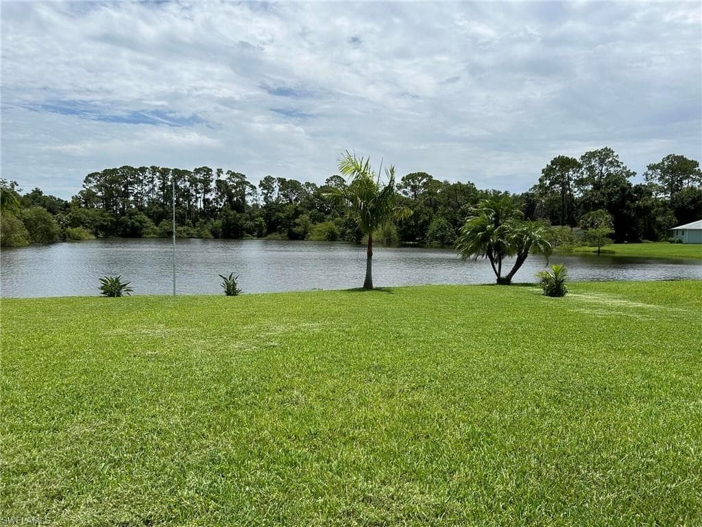 17454 Tallulah Falls Rd, North Fort Myers, FL 33917-5