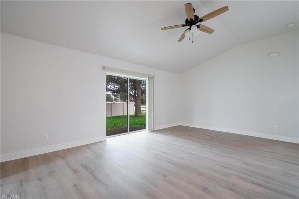 102 39th Ter, Cape Coral, FL 33904-20