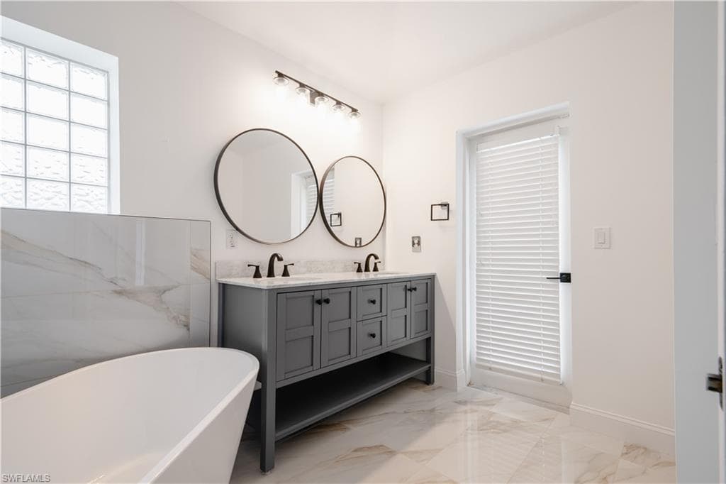 102 39th Ter, Cape Coral, FL 33904-24