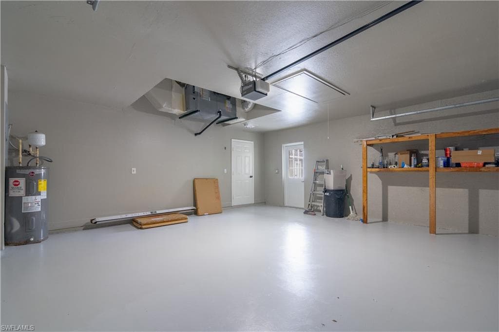 102 39th Ter, Cape Coral, FL 33904-42