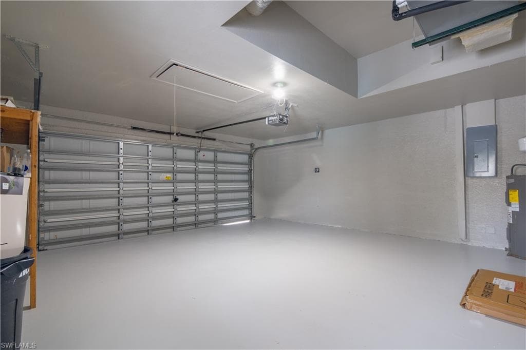 102 39th Ter, Cape Coral, FL 33904-43