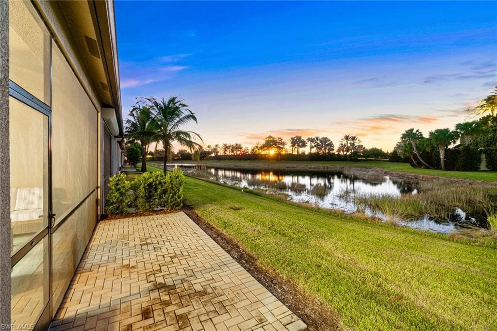 28400 Halton Ln, Bonita Springs, FL 34135-8