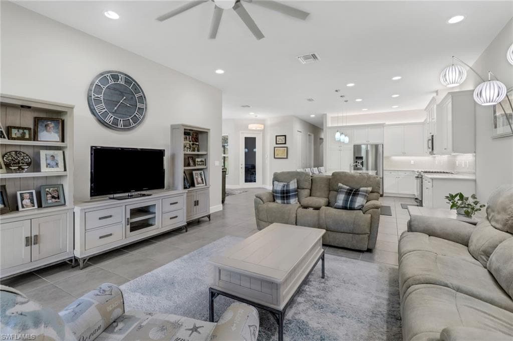 28400 Halton Ln, Bonita Springs, FL 34135-17
