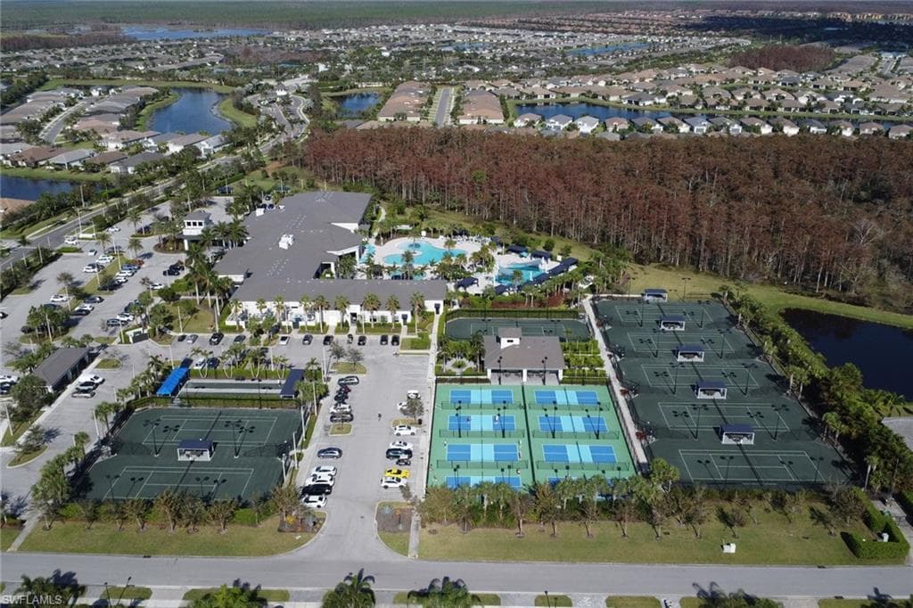 28400 Halton Ln, Bonita Springs, FL 34135-31
