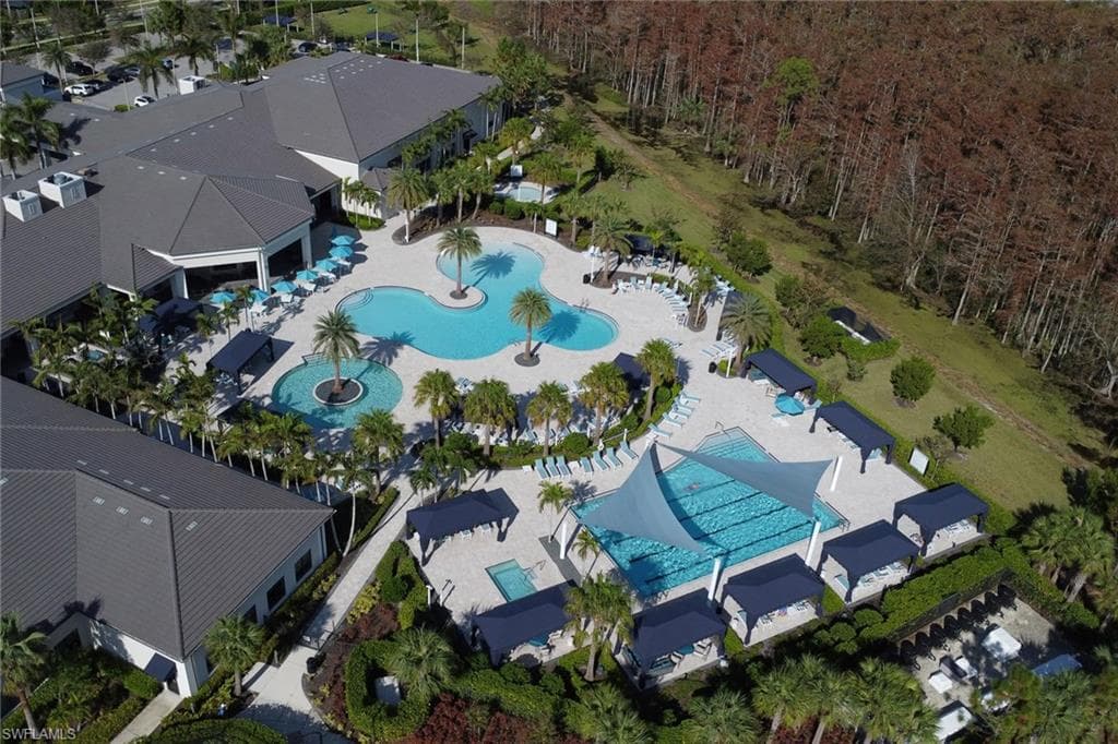 28400 Halton Ln, Bonita Springs, FL 34135-32