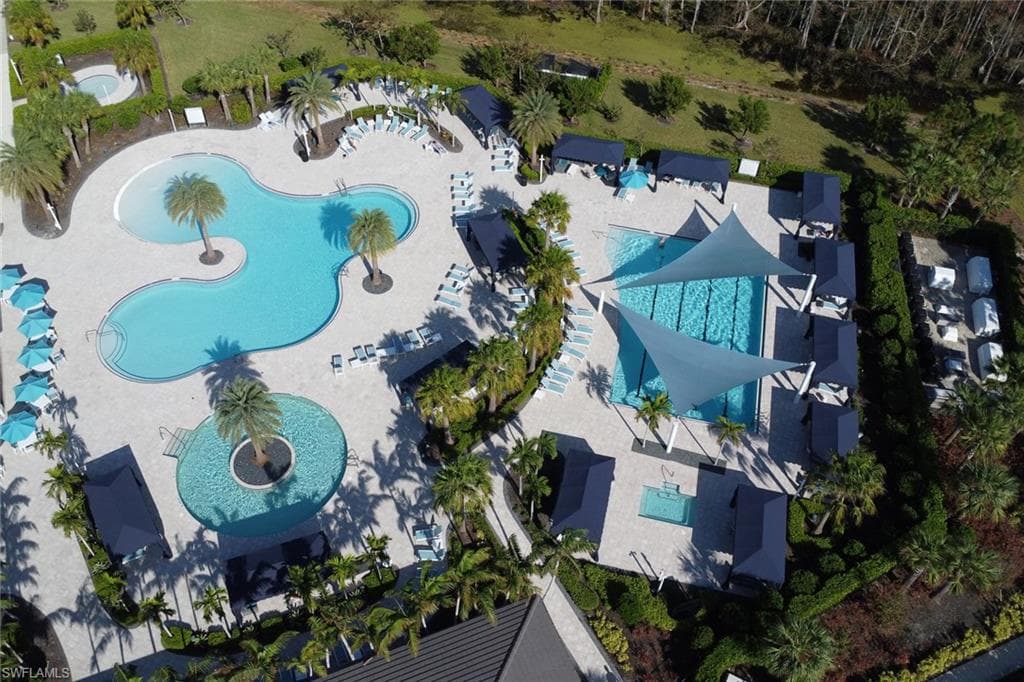 28400 Halton Ln, Bonita Springs, FL 34135-33