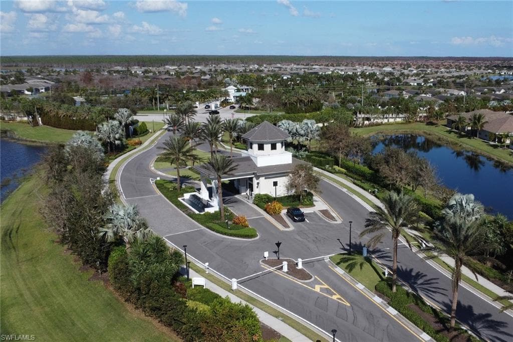 28400 Halton Ln, Bonita Springs, FL 34135-36