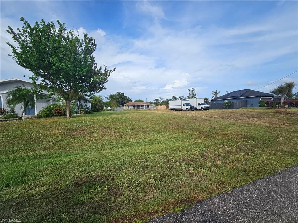 2007 27th Ter, Cape Coral, FL 33909-2