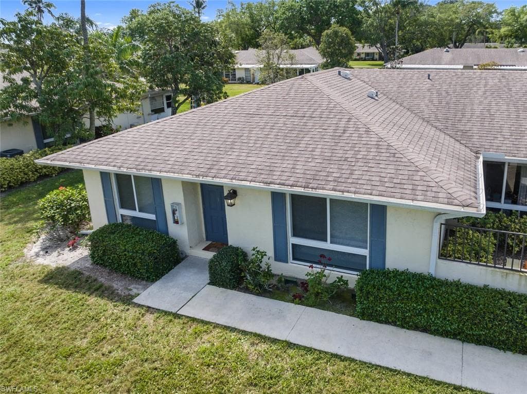 63 Glades Blvd 3, Naples, FL 34112-1