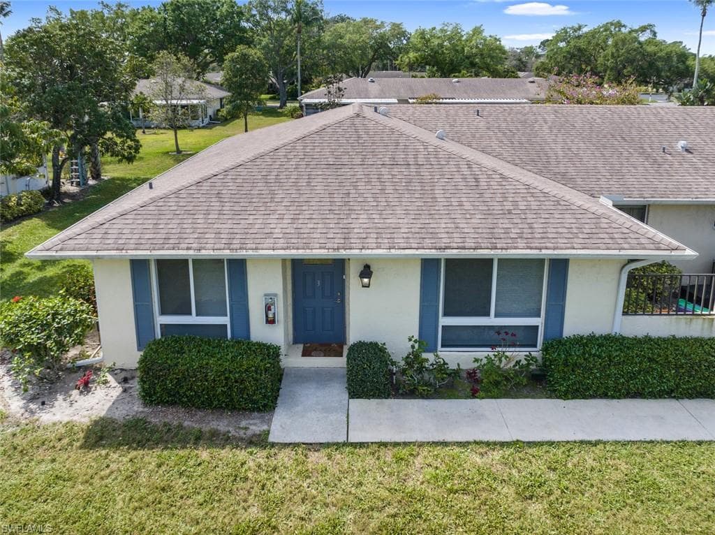 63 Glades Blvd 3, Naples, FL 34112-3