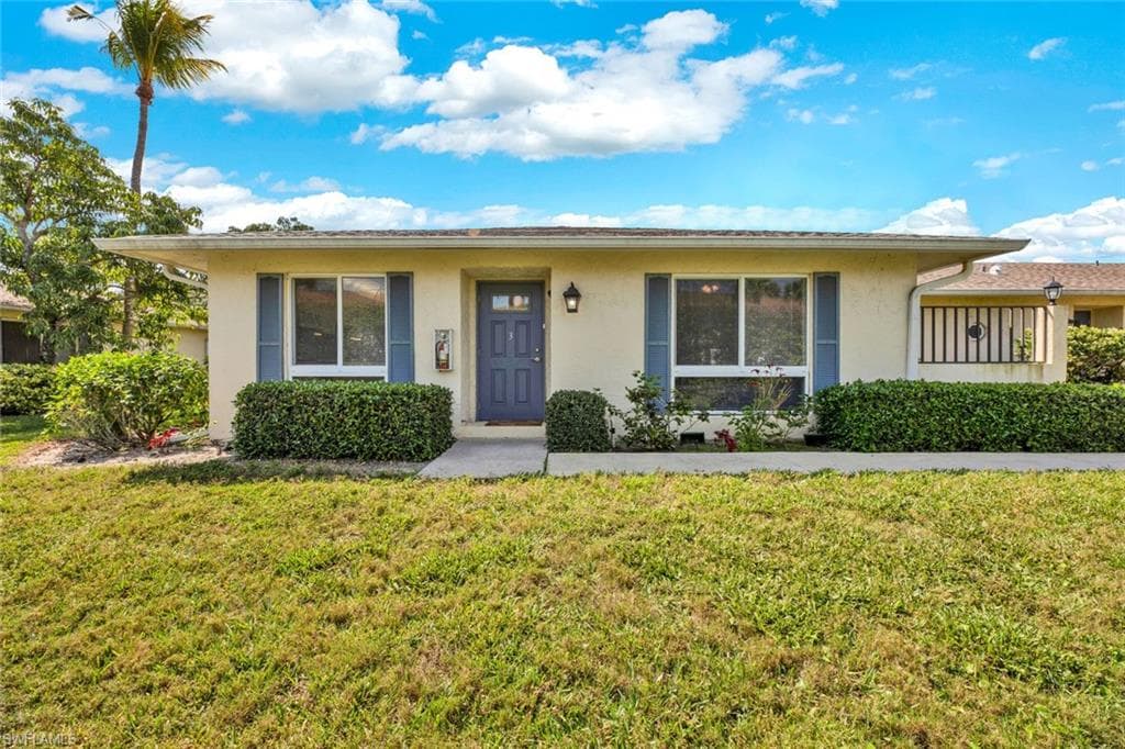 63 Glades Blvd 3, Naples, FL 34112-6