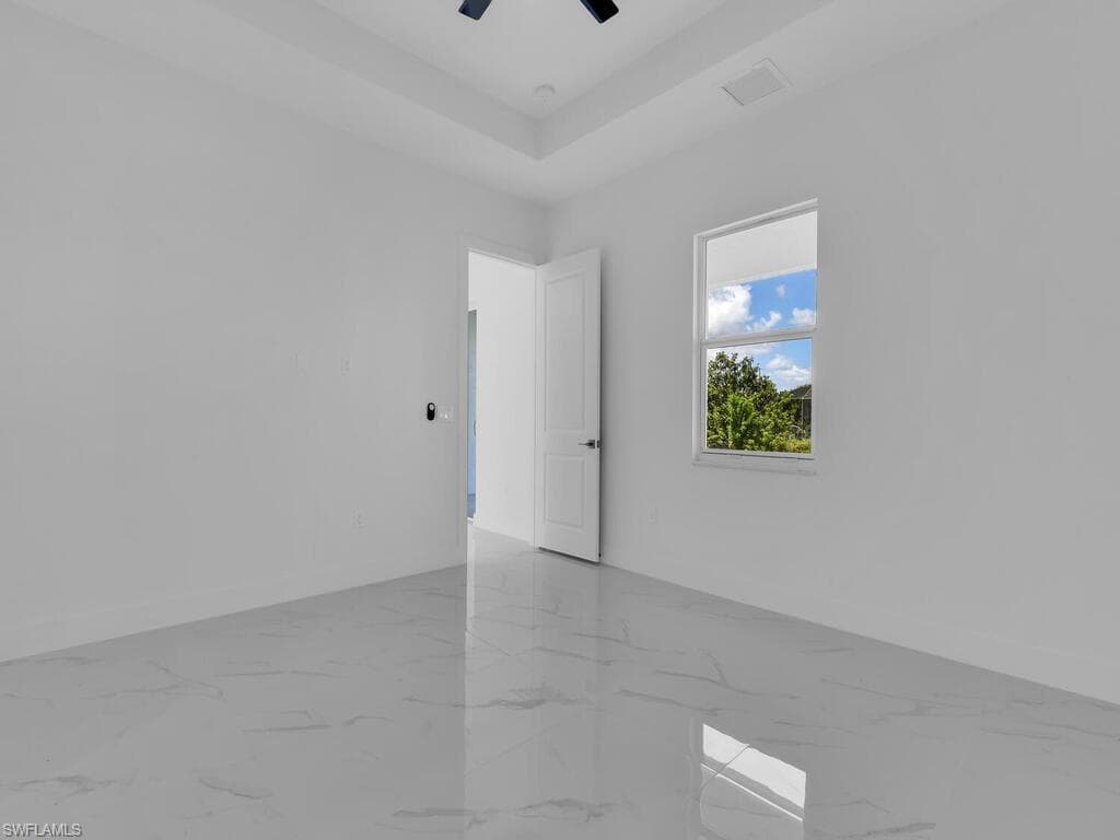 6022 Thrush Ave, Fort Myers, FL 33905-16