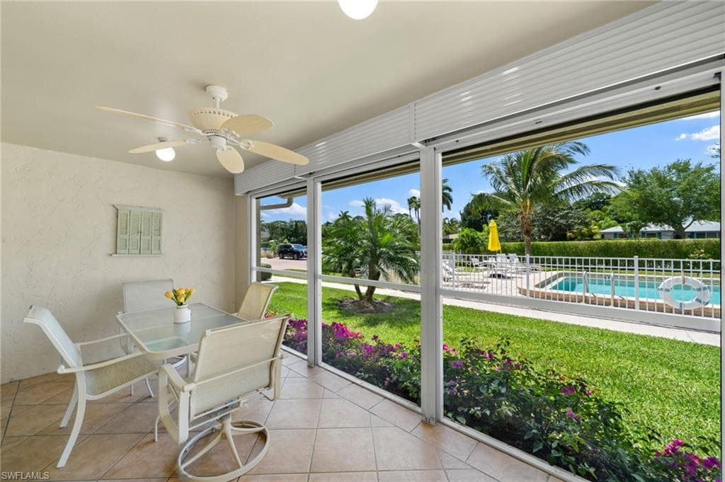 2000 Alamanda Dr 104, Naples, FL 34102-3