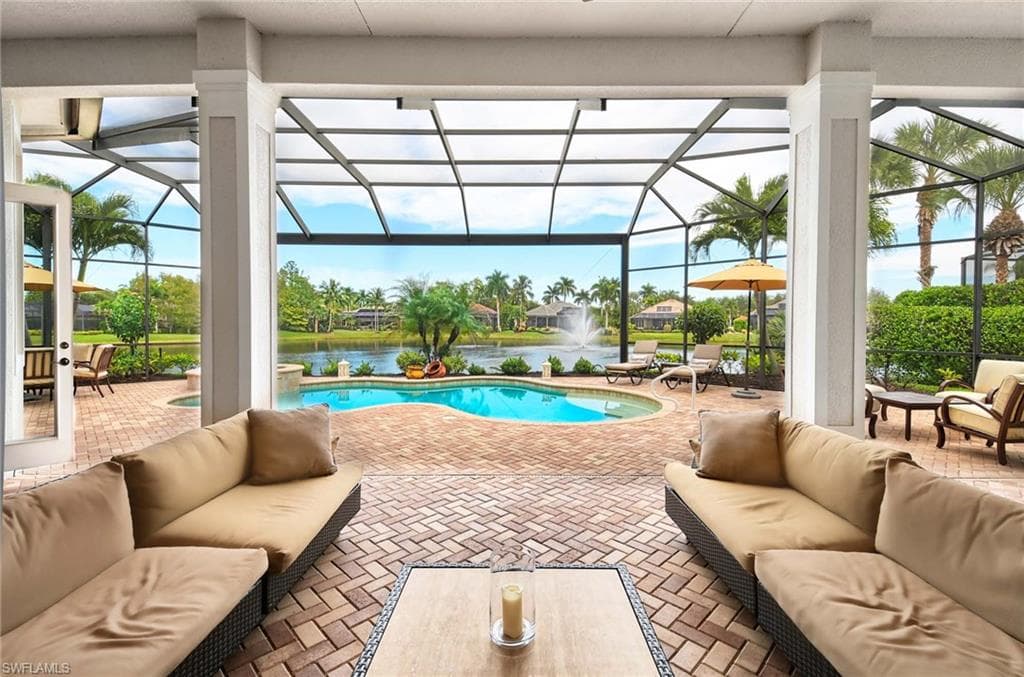 3023 Mona Lisa Blvd, Naples, FL 34119-4