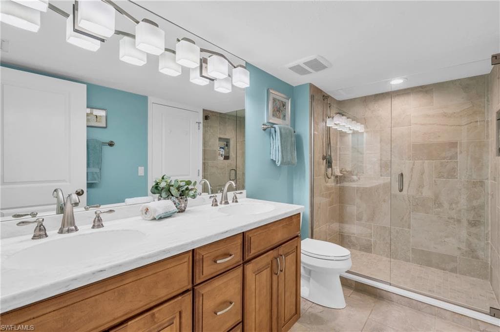 5960 Pelican Bay Blvd 314, Naples, FL 34108-23