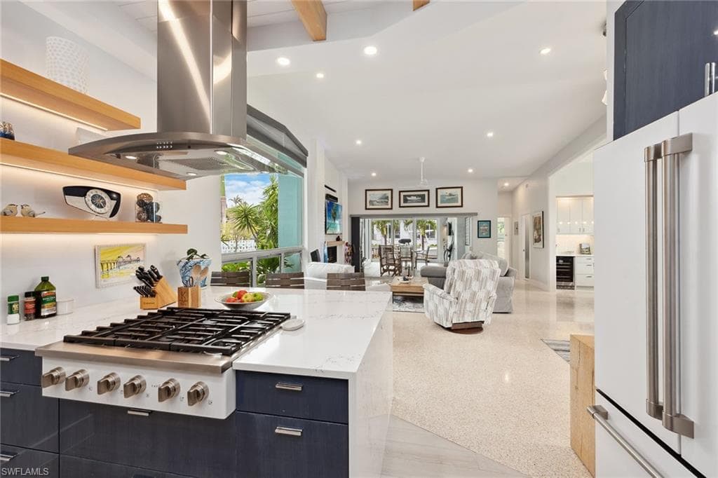 1630 Dolphin Rd, Naples, FL 34102-11