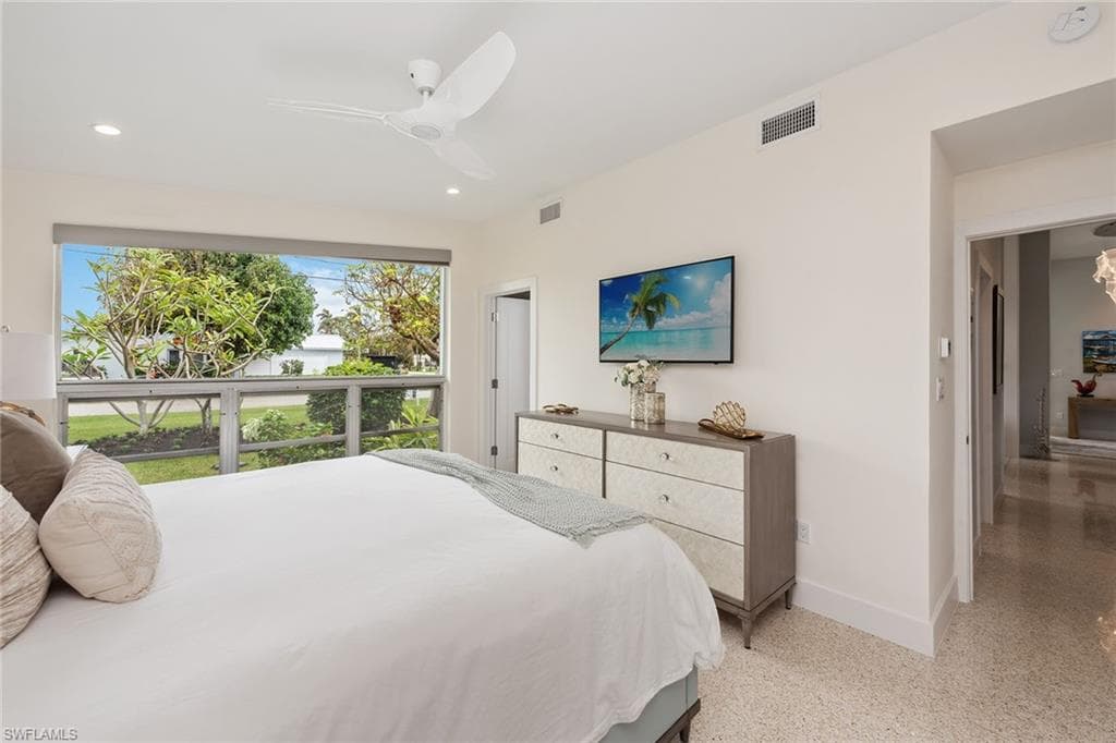 1630 Dolphin Rd, Naples, FL 34102-14