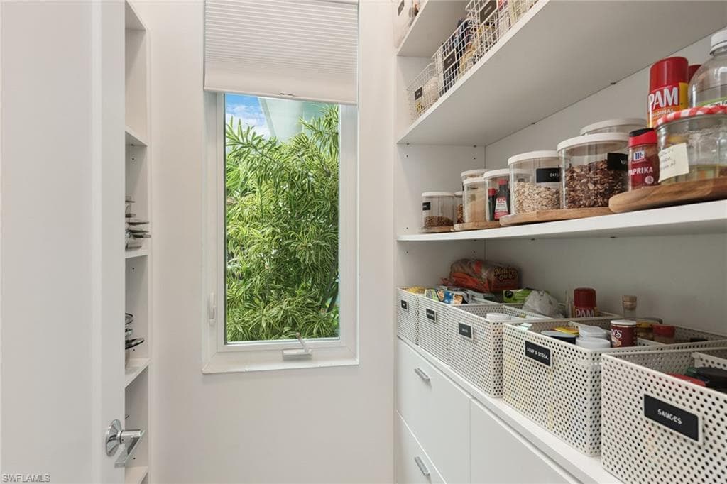 1630 Dolphin Rd, Naples, FL 34102-21