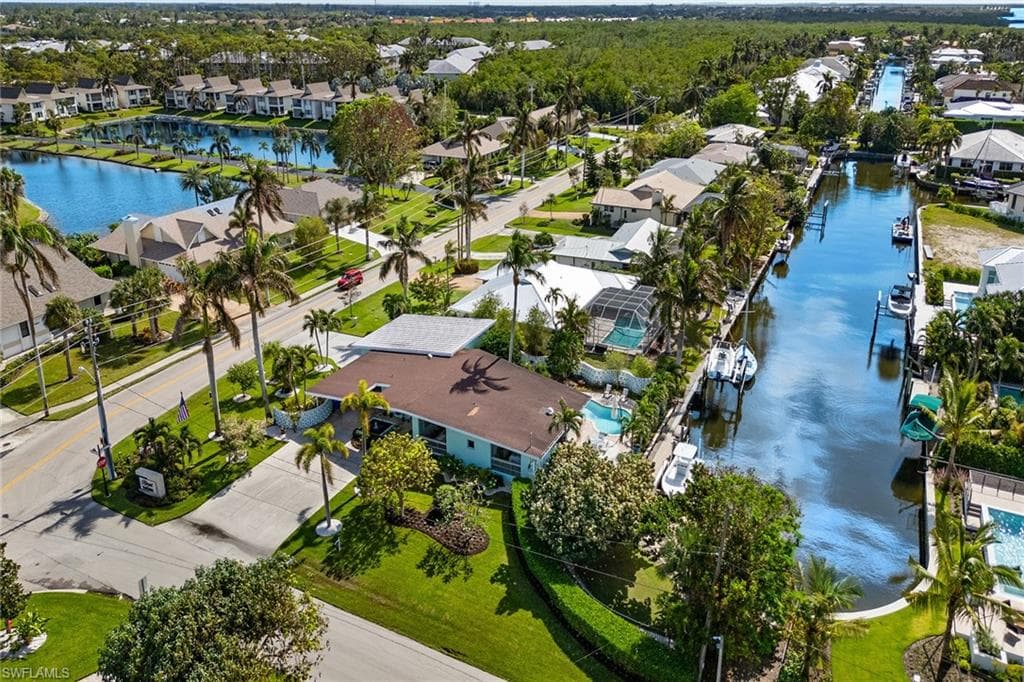 1630 Dolphin Rd, Naples, FL 34102-34