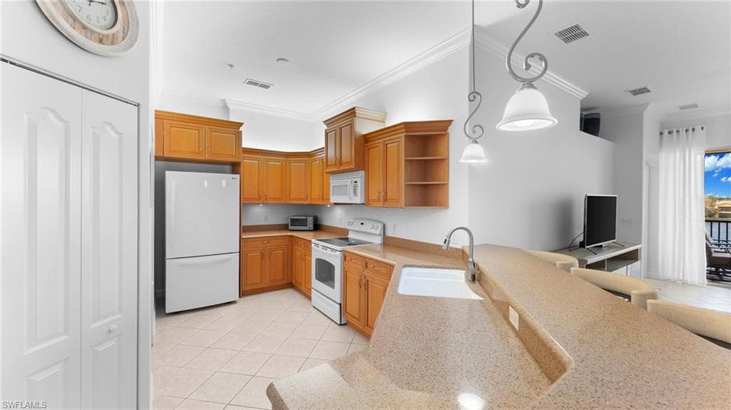 8598 Via Lungomare Cir 304, Estero, FL 33928-13