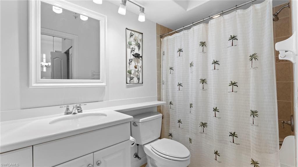 8598 Via Lungomare Cir 304, Estero, FL 33928-23
