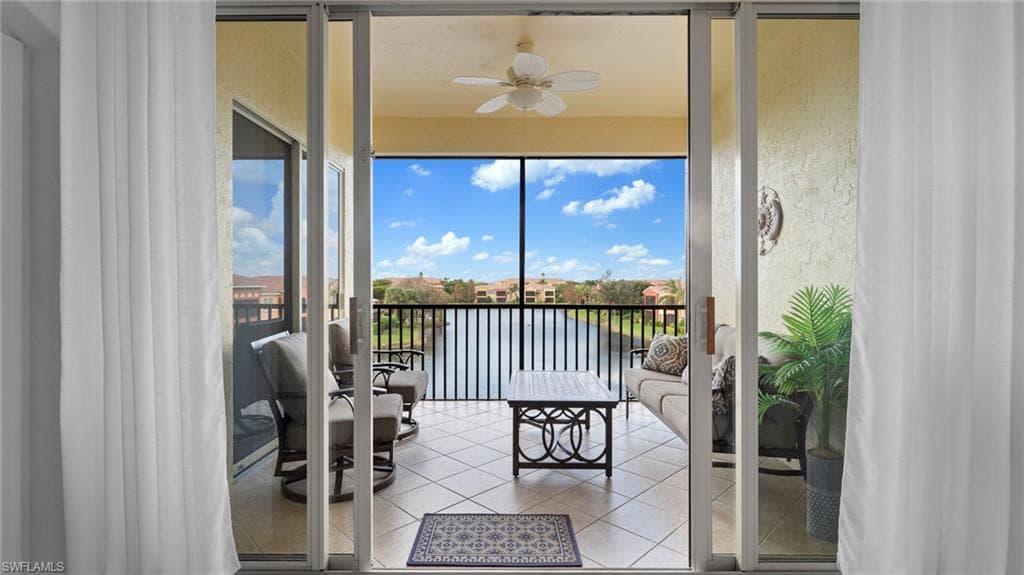 8598 Via Lungomare Cir 304, Estero, FL 33928-2