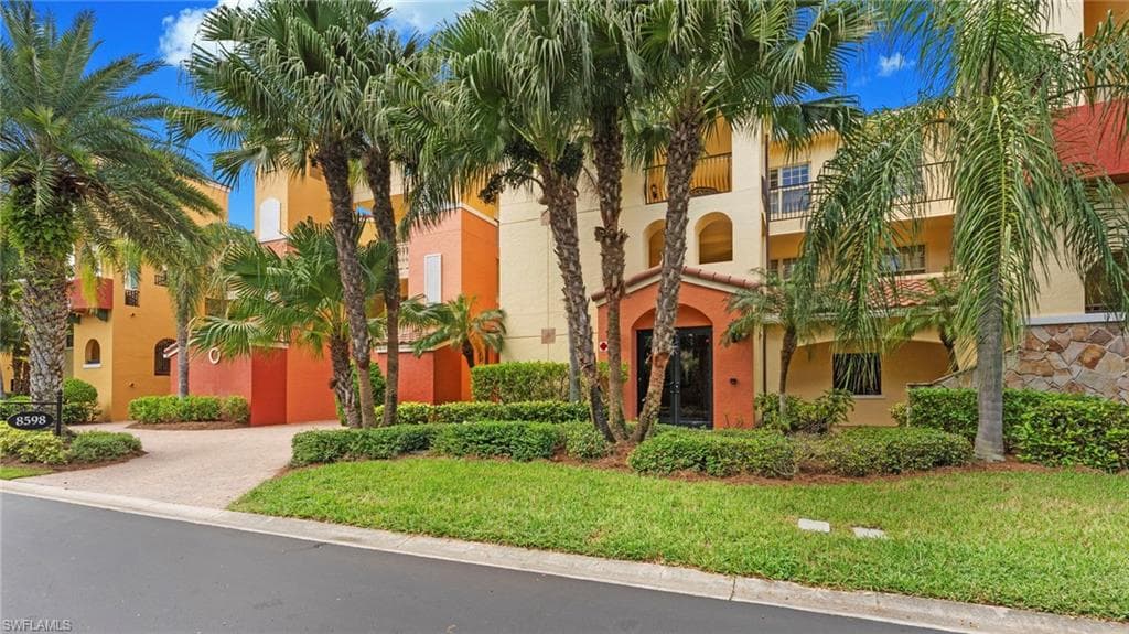 8598 Via Lungomare Cir 304, Estero, FL 33928-31