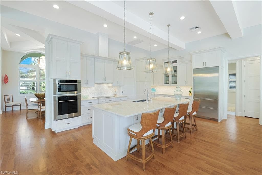 716 Shadow Lake Ln, Naples, FL 34108-5