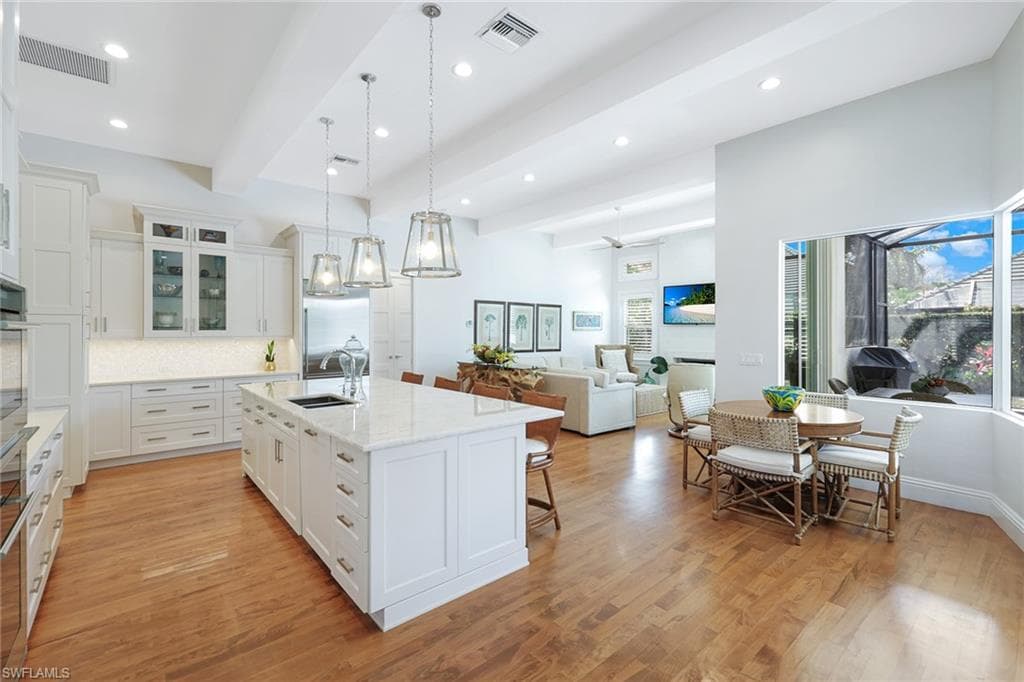 716 Shadow Lake Ln, Naples, FL 34108-6