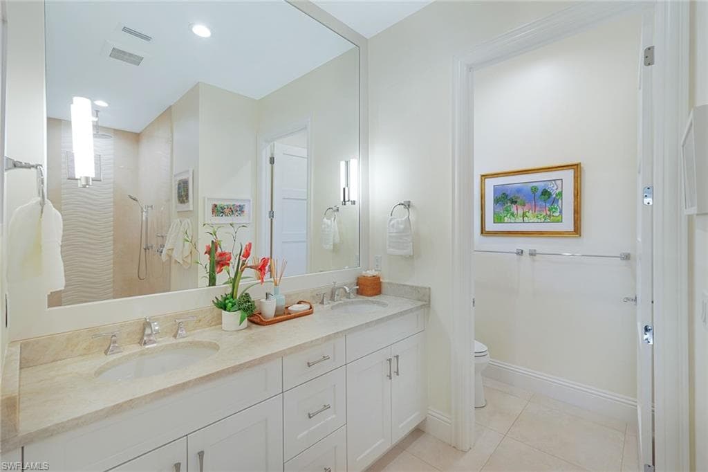 716 Shadow Lake Ln, Naples, FL 34108-8