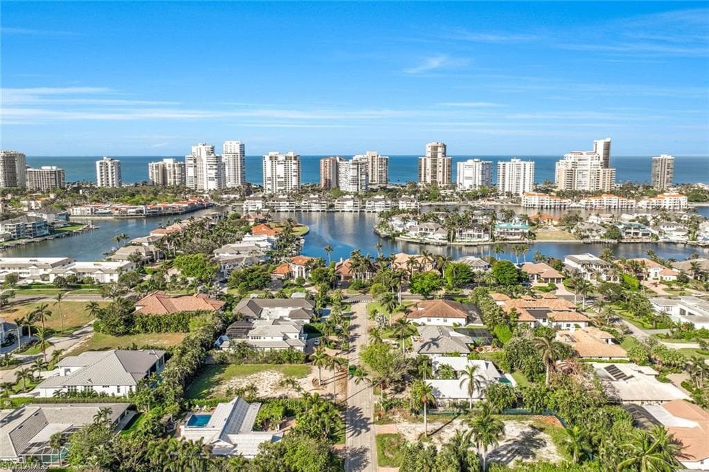 503 Turtle Hatch Ln, Naples, FL 34103-4