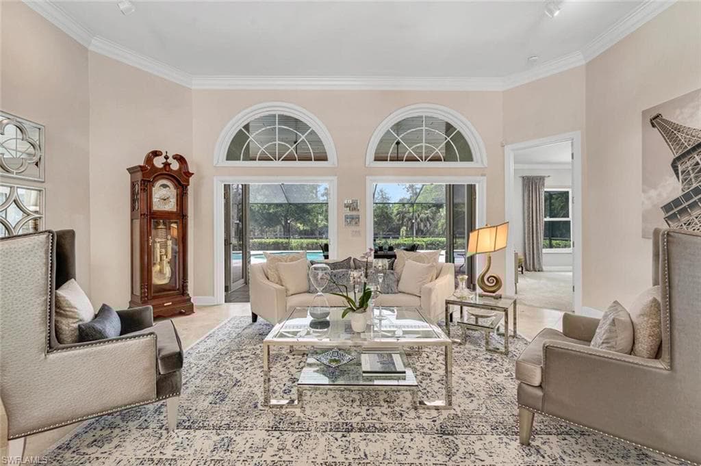 1381 Oakes Blvd, Naples, FL 34119-9