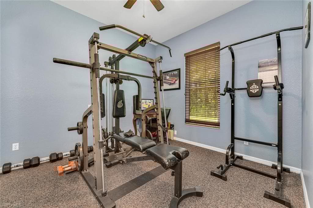 1381 Oakes Blvd, Naples, FL 34119-31