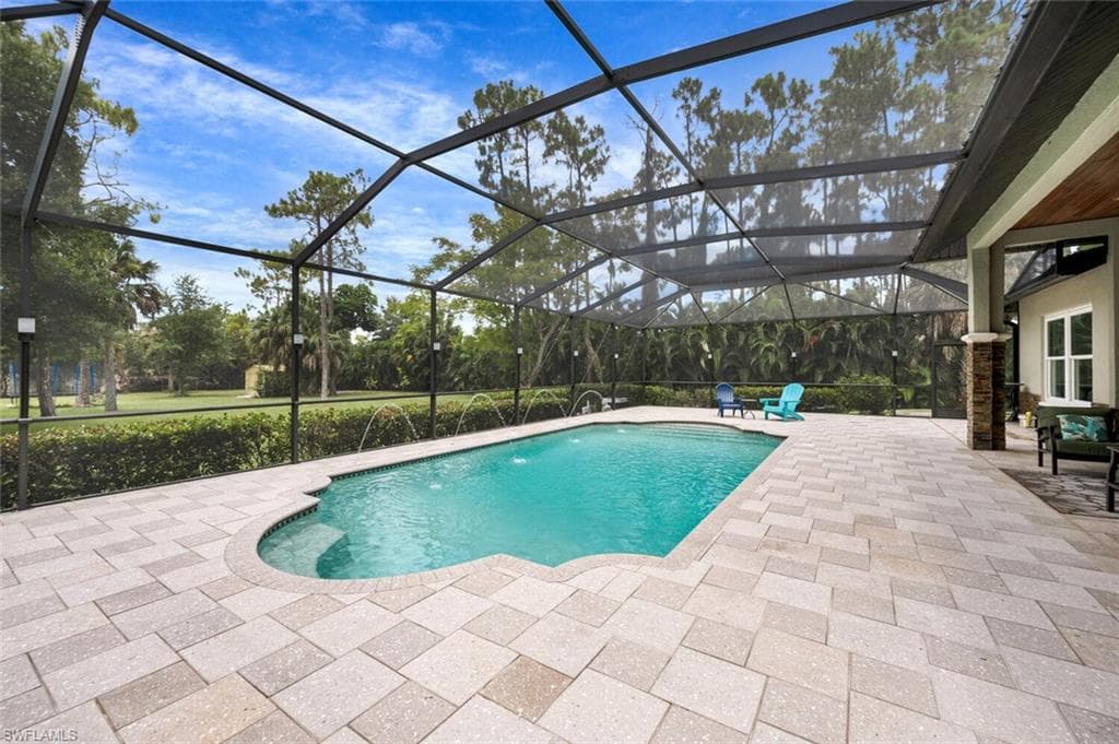 1381 Oakes Blvd, Naples, FL 34119-35