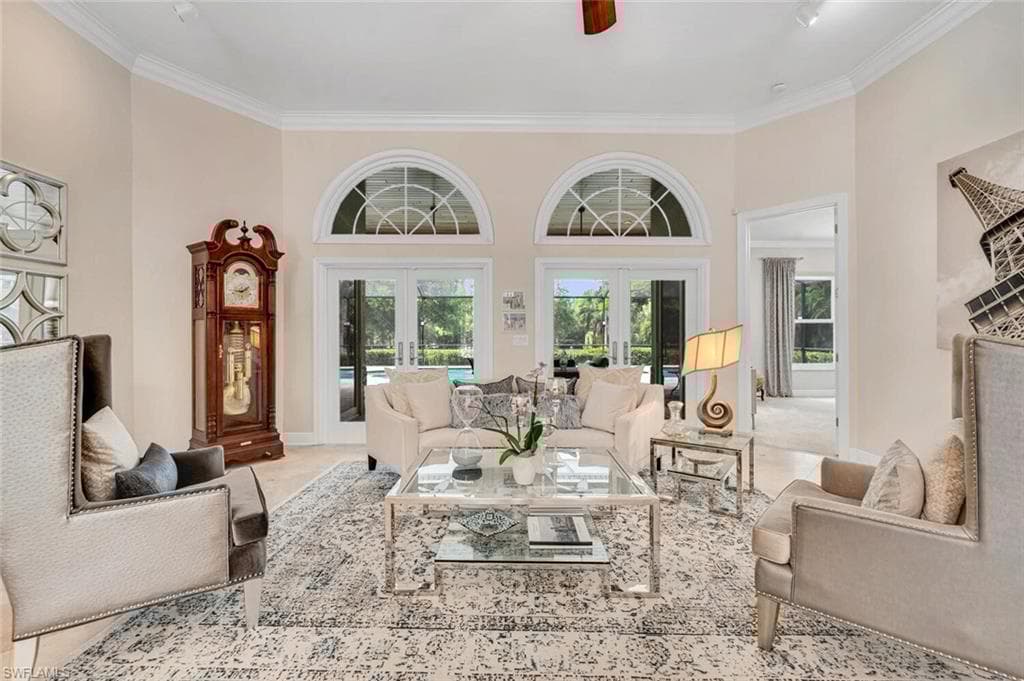1381 Oakes Blvd, Naples, FL 34119-8