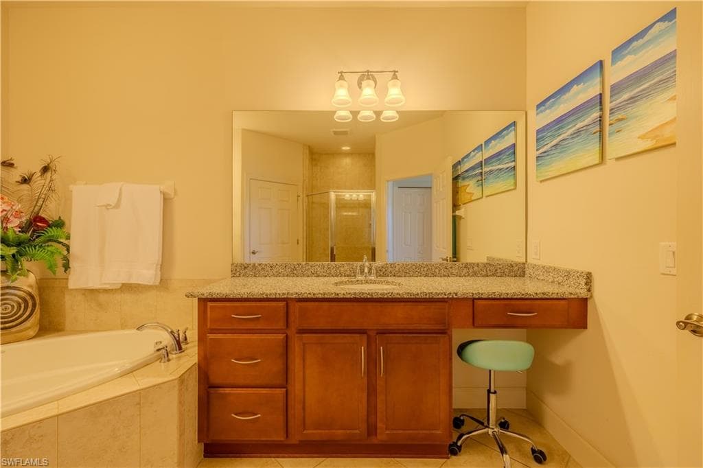 12070 Covent Garden Ct 1501, Naples, FL 34120-10