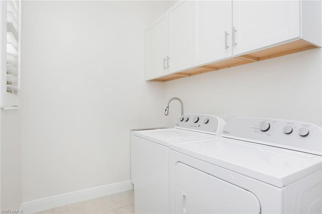 1238 Kendari Ter, Naples, FL 34113-14
