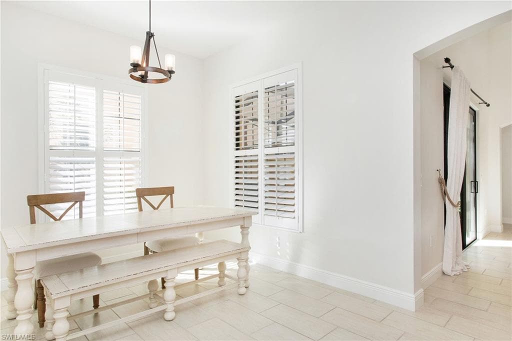 1238 Kendari Ter, Naples, FL 34113-6