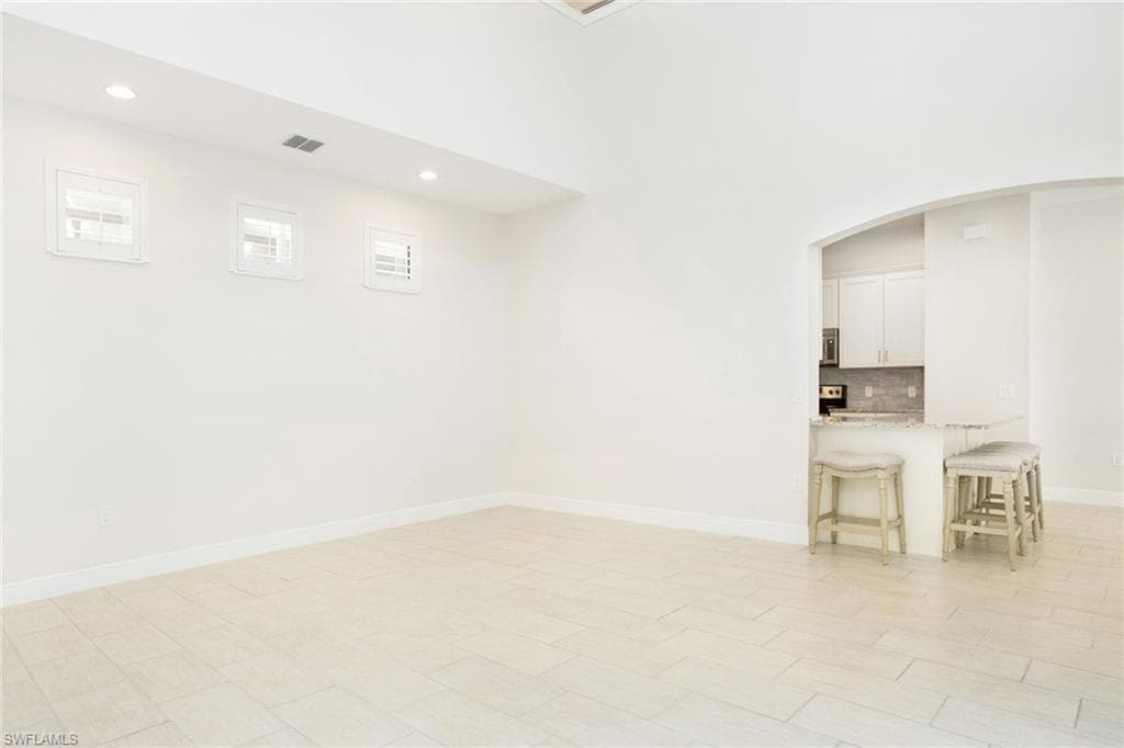 1238 Kendari Ter, Naples, FL 34113-8