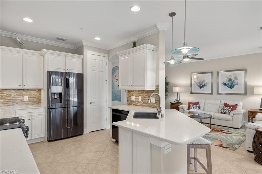 12041 Covent Garden Ct 2201, Naples, FL 34120-11