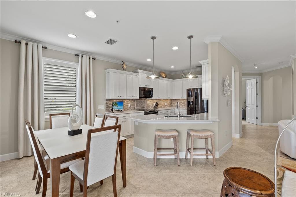 12041 Covent Garden Ct 2201, Naples, FL 34120-1