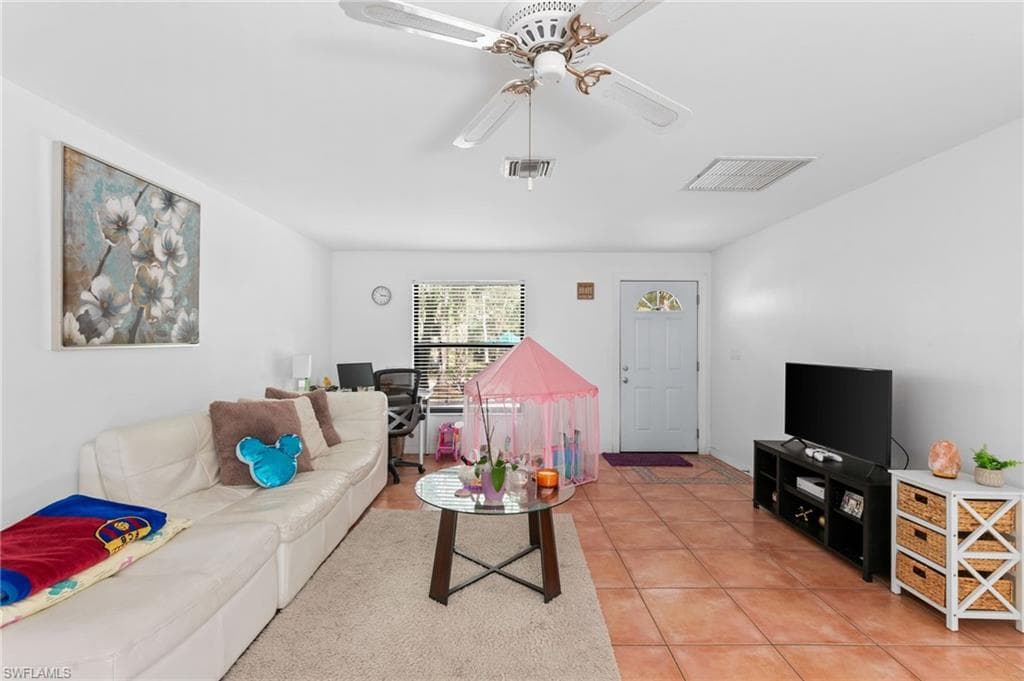325 29th St NW, Naples, FL 34120-9